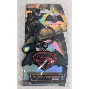 Batman v Superman Detachable Keyring, Bag Charm - Collectors, Enthusiasts NEW